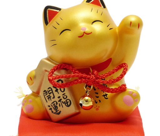 Maneki neko,good luck cat,good fortune cat,lucky cat,gold lucky cat